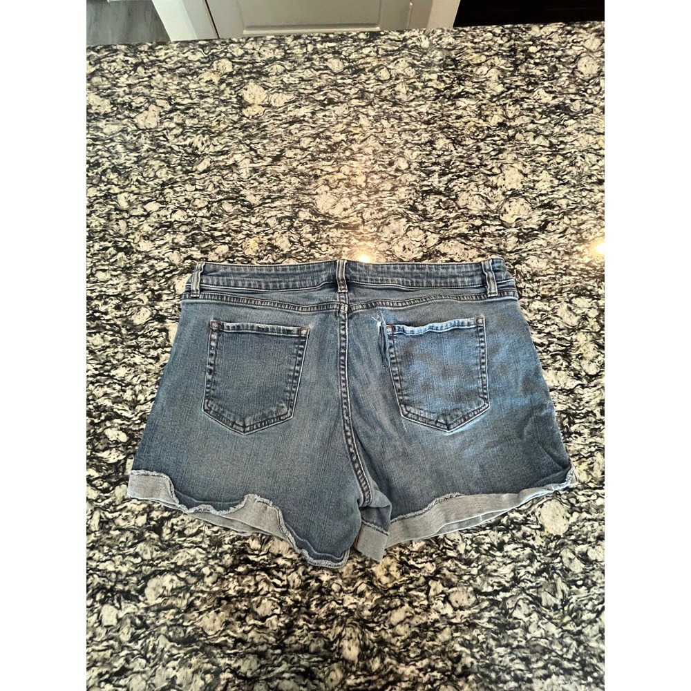 a.n.a A‎ New Approach Denim Shorts Womens 14 Blue Distressed Raw Hem Mid Rise